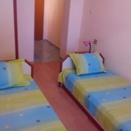 Daskalova * ポモリエ